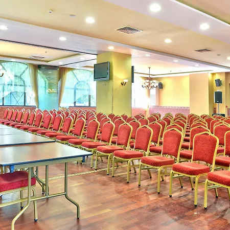 Hotel Estreya Palace And 4*