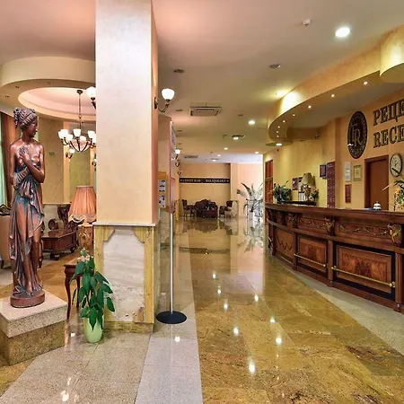 Estreya Palace And 4*