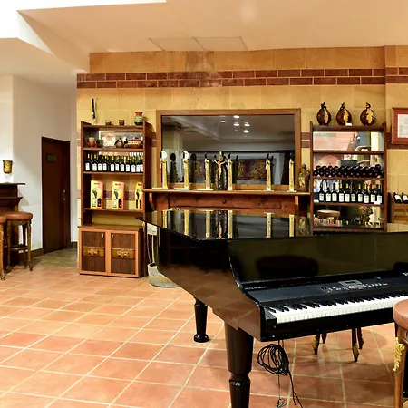 Estreya Palace And Hotel Saints Constantine and Helena