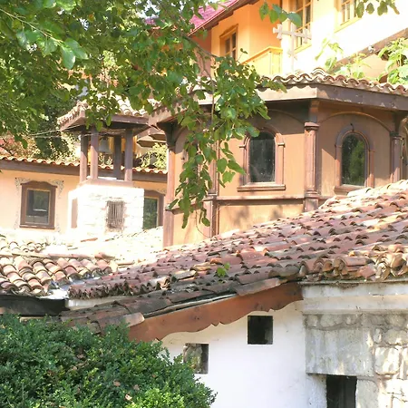 Estreya Palace And