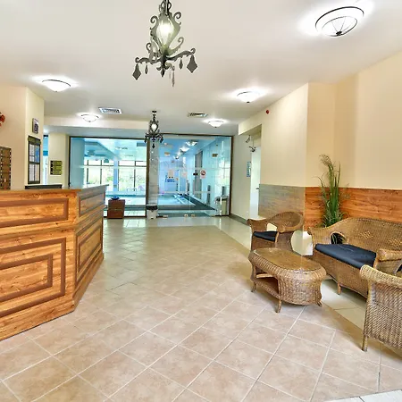 Estreya Palace And 4*