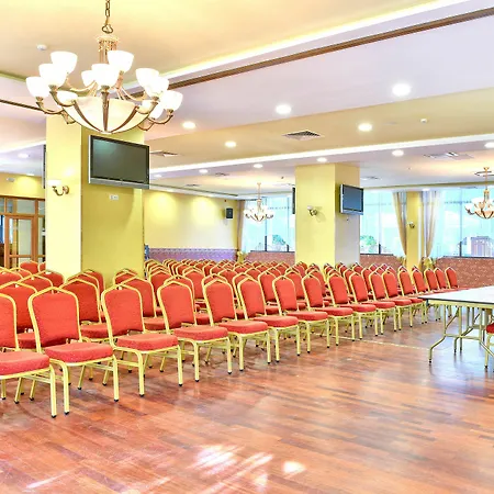 Estreya Palace And Hotel 4*
